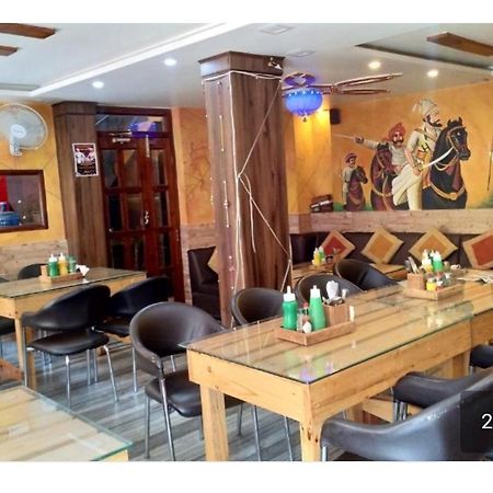 Om Shanthi Paying Guest House พาราณสี ภายนอก รูปภาพ