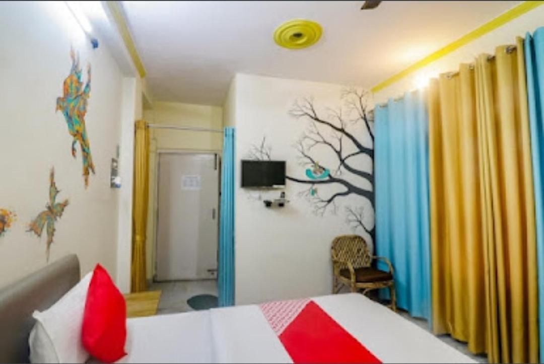 Om Shanthi Paying Guest House พาราณสี ภายนอก รูปภาพ