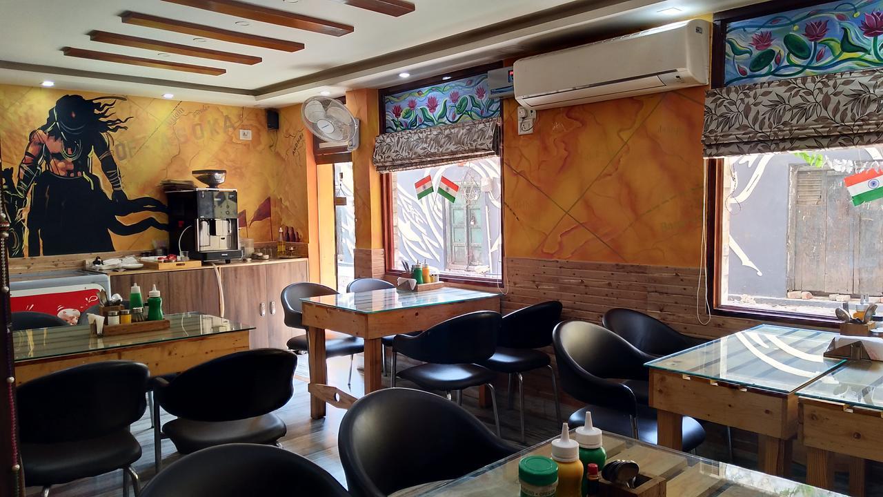 Om Shanthi Paying Guest House พาราณสี ภายนอก รูปภาพ